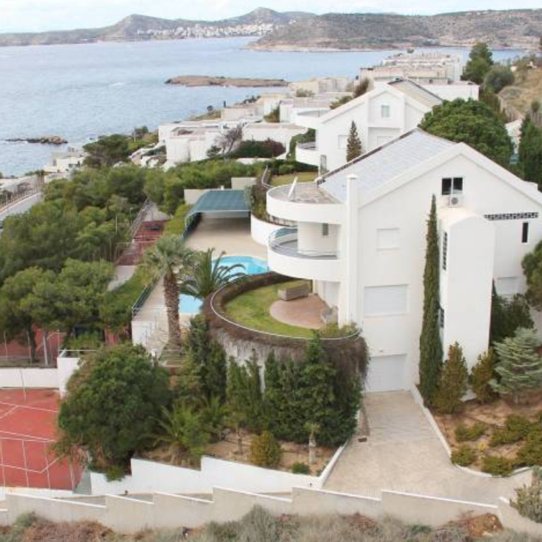 Πωλούνται 2 κατοικίες στο Λαγονήσι
