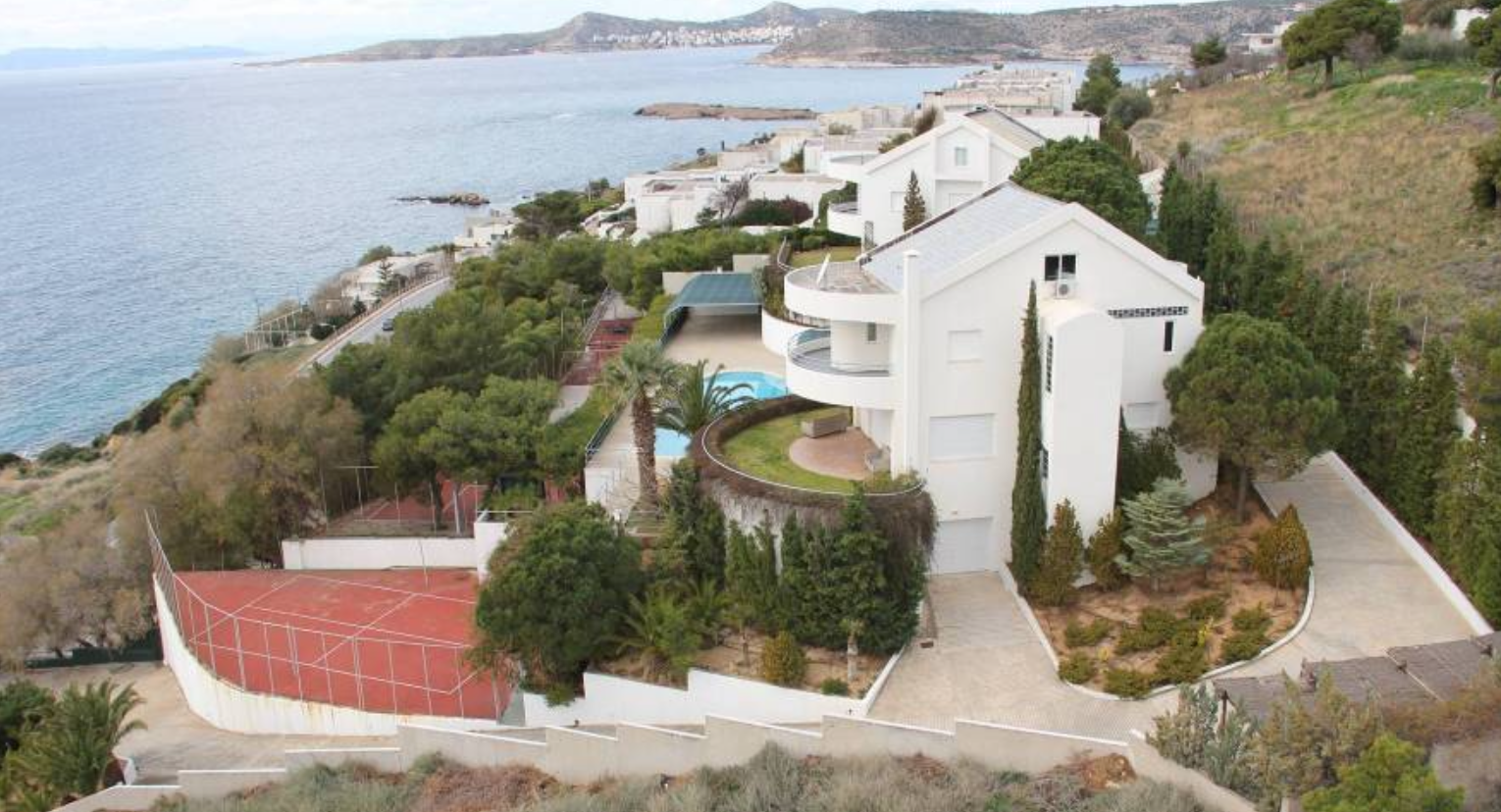 Πωλούνται 2 κατοικίες στο Λαγονήσι